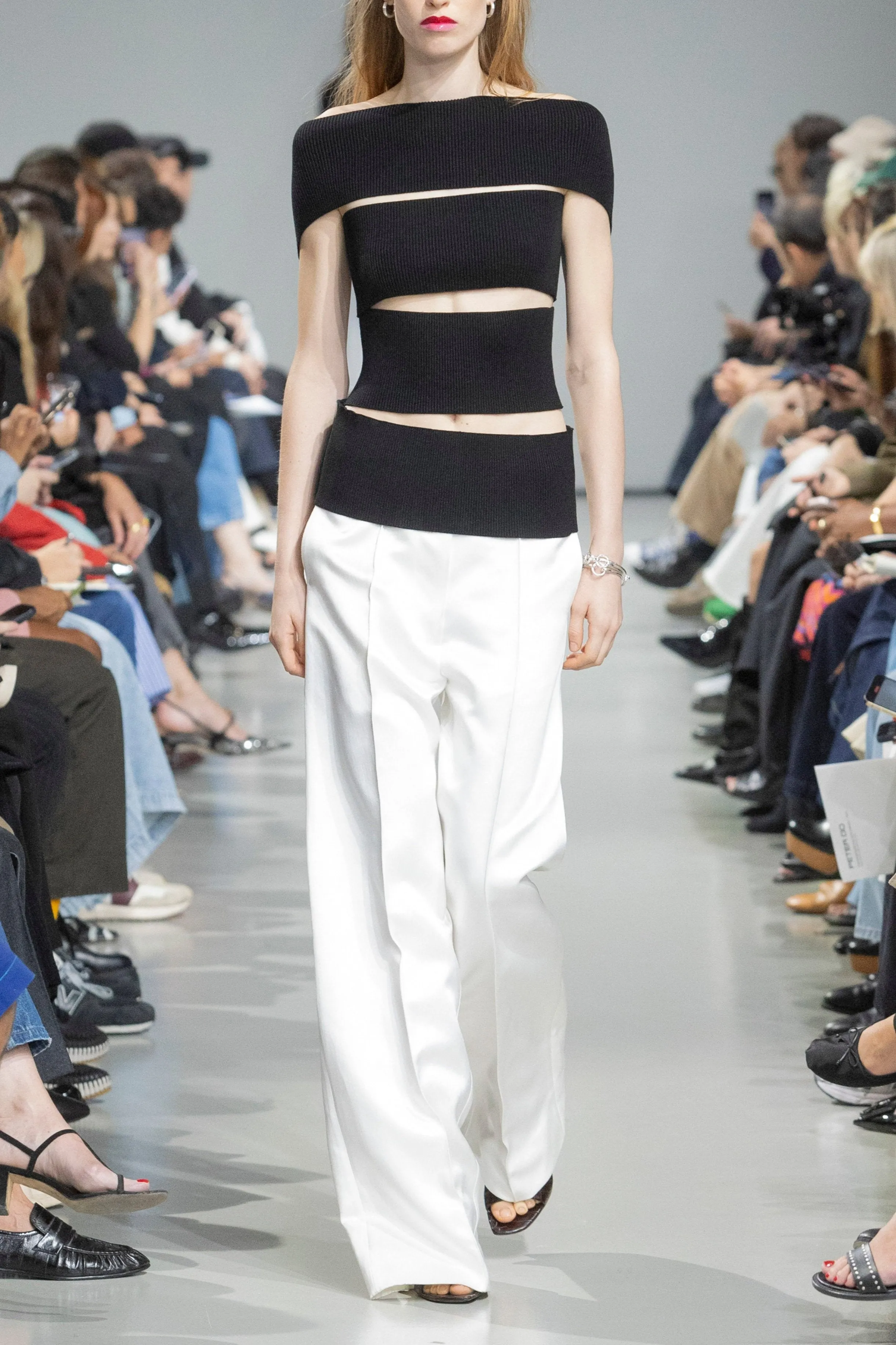 BANDAGE KNIT TOP