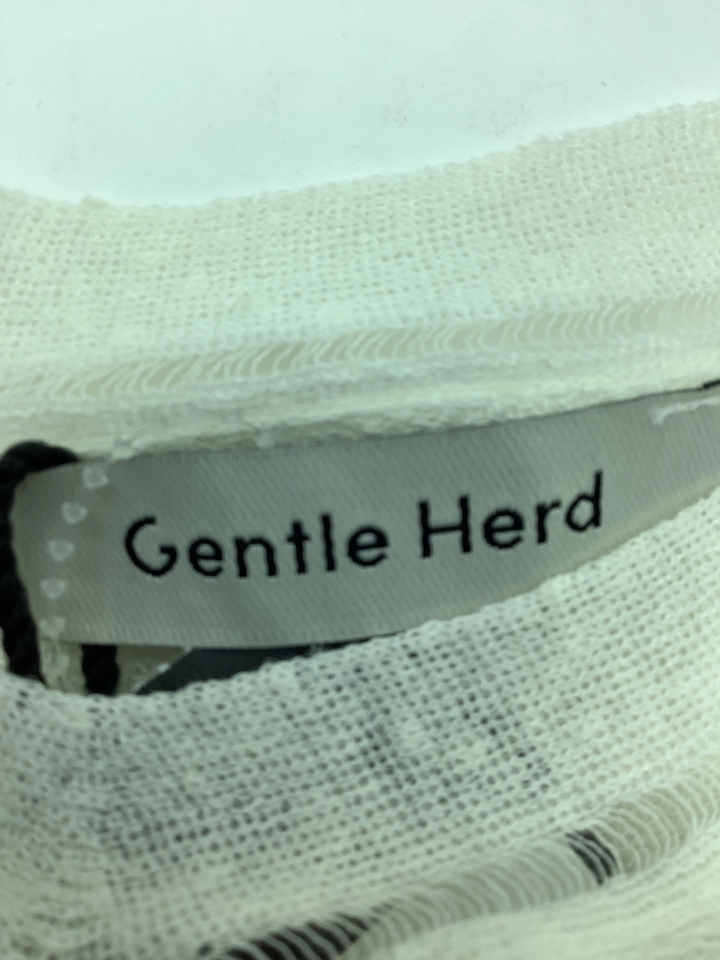 Gentle Herd V Neck Linen Sweater Top Size: S