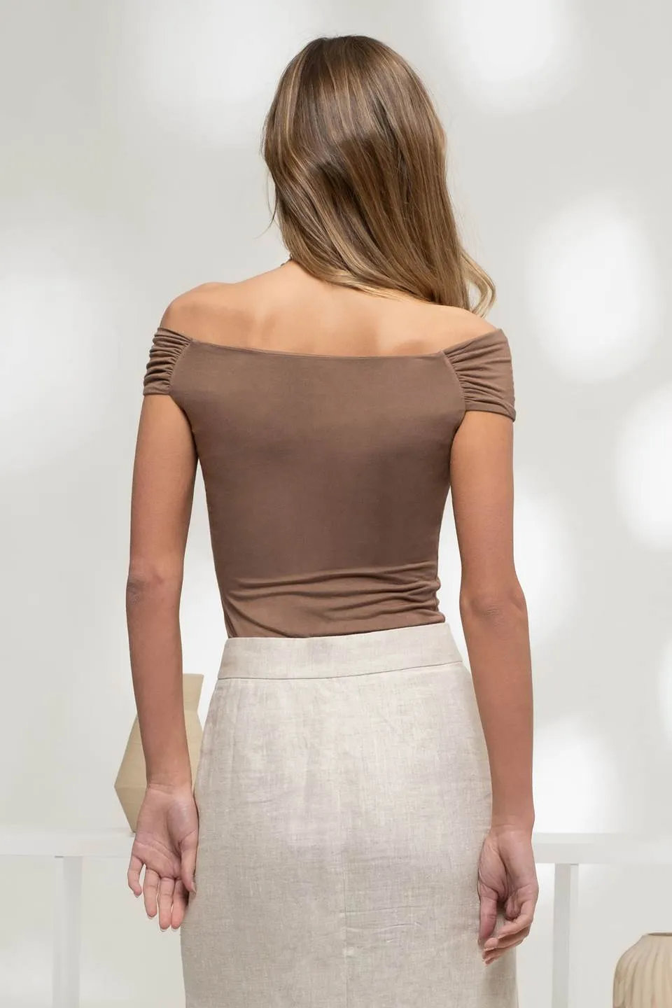 REVERSIBLE OFF THE SHOULDER KNIT TOP