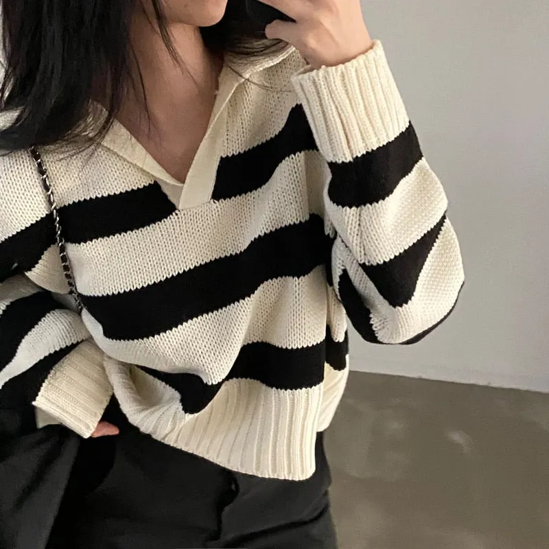 Striped V-neck Jumper Top