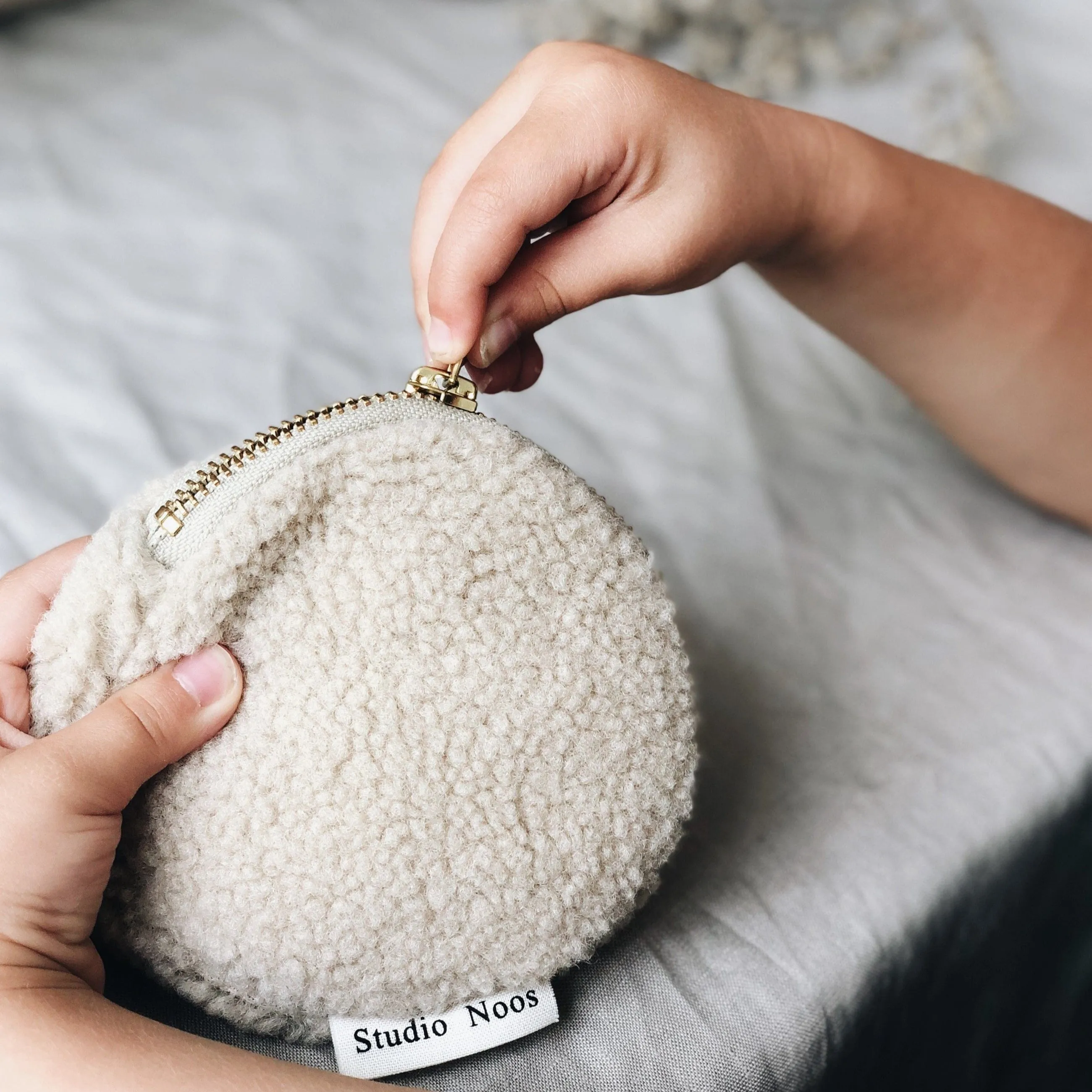Studio Noos Teddy Circular Wallet Purse (Ecru)