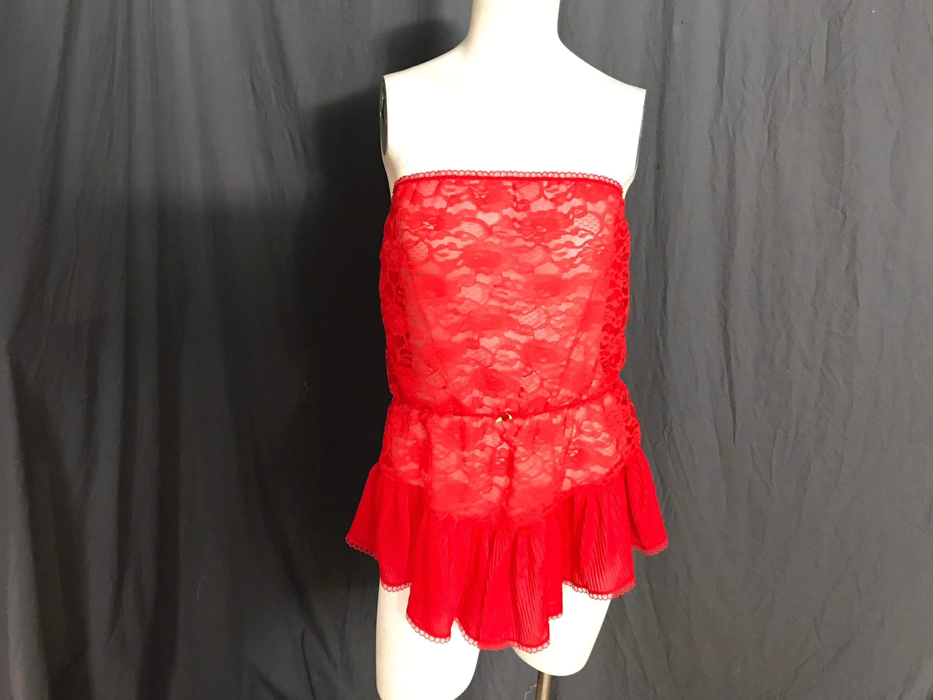 Vintage 1980’s red lace Undercover Wear strapless teddy XL